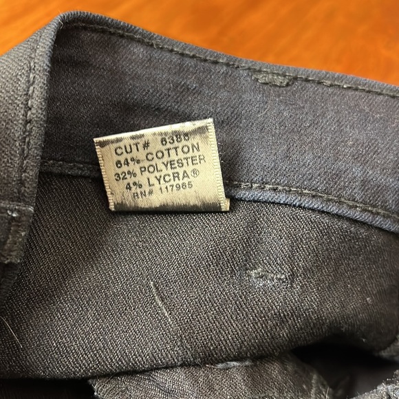 J Brand Women’s “Agnes” Skinny Jeans in Stealth Black - Picture 8 of 8